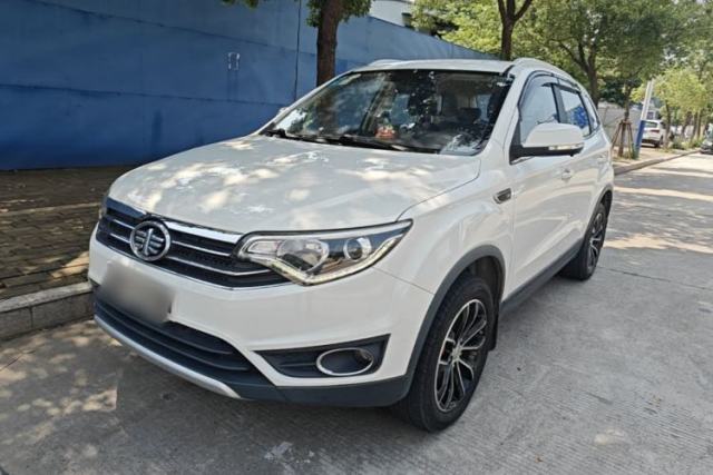 Used FAW Senya R7 2016 1.6L Manual Luxury Model