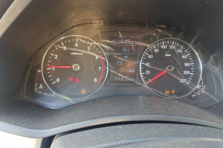 Used FAW Senya R7 2016 1.6L Manual Luxury Model Odometer Close Up