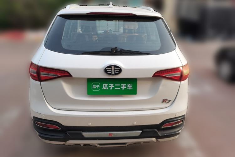 Used FAW Senya R7 2016 1.6L Manual Luxury Model Rear