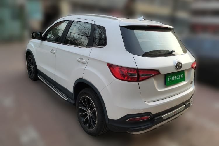 Used FAW Senya R7 2016 1.6L Manual Luxury Model Rear Left 45 Deg