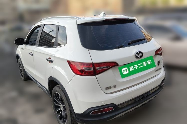 Used FAW Senya R7 2016 1.6L Manual Luxury Model Rear Left 45 Deg