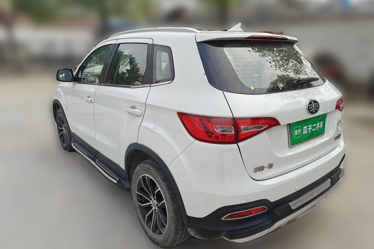 Used FAW Senya R7 2016 1.6L Manual Luxury Model Rear Left 45 Deg