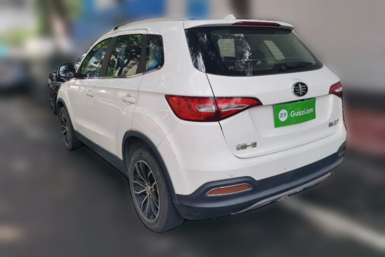 Used FAW Senya R7 2016 1.6L Manual Smart Version Rear Left 45 Deg