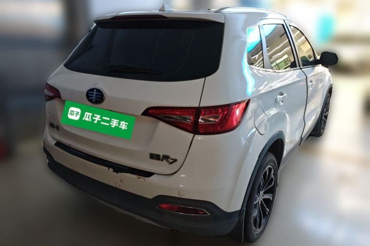 Used FAW Senya R7 2016 1.6L Manual Luxury Model Rear Right 45 Deg