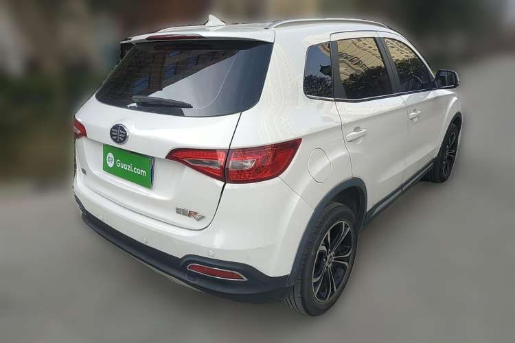 Used FAW Senya R7 2016 1.6L Automatic Smart Version Rear Right 45 Deg