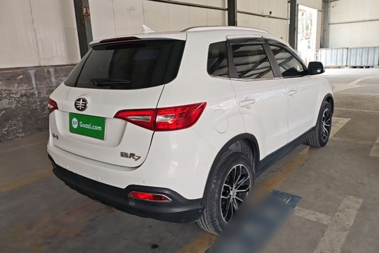Used FAW Senya R7 2016 1.6L Manual Luxury Model Rear Right 45 Deg
