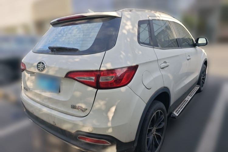Used FAW Senya R7 2016 1.6L Manual Luxury Model Rear Right 45 Deg