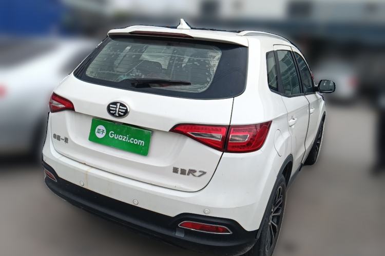 Used FAW Senya R7 2016 1.6L Manual Luxury Model Rear Right 45 Deg