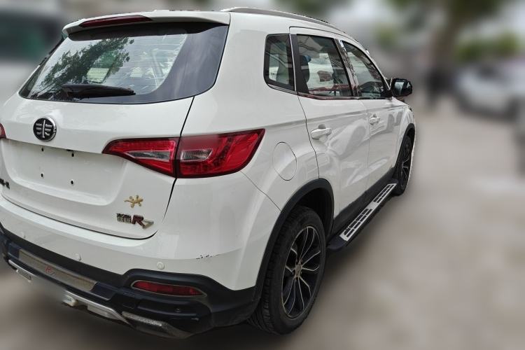 Used FAW Senya R7 2016 1.6L Manual Luxury Model Rear Right 45 Deg