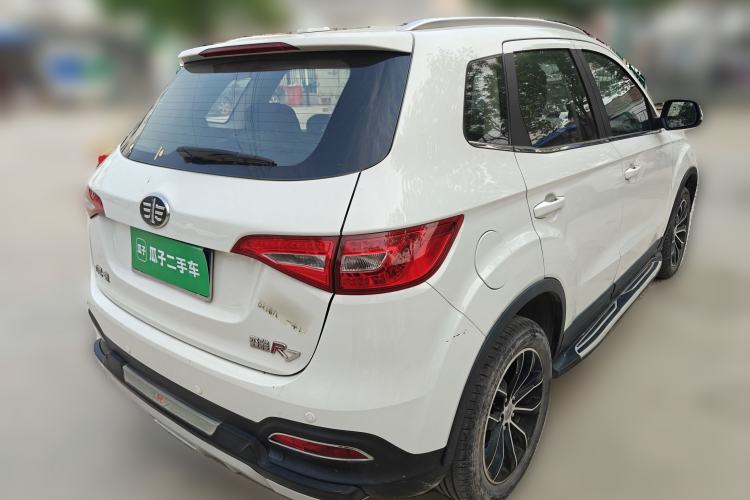 Used FAW Senya R7 2016 1.6L Manual Luxury Model Rear Right 45 Deg