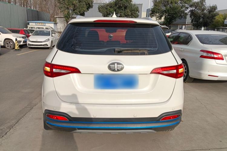 Used FAW Senya R7 2016 1.6L Manual Luxury Model Rear