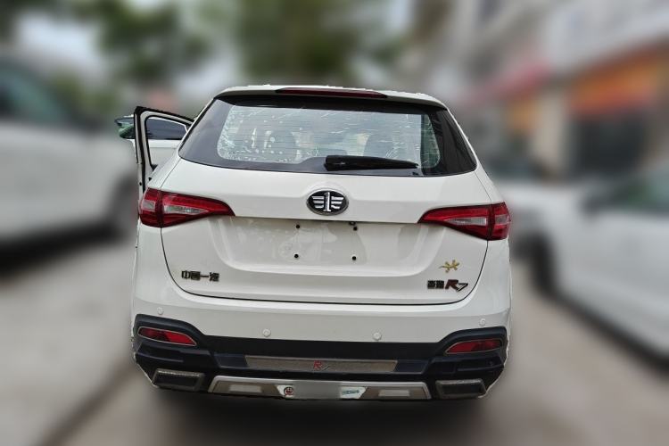 Used FAW Senya R7 2016 1.6L Manual Luxury Model Rear