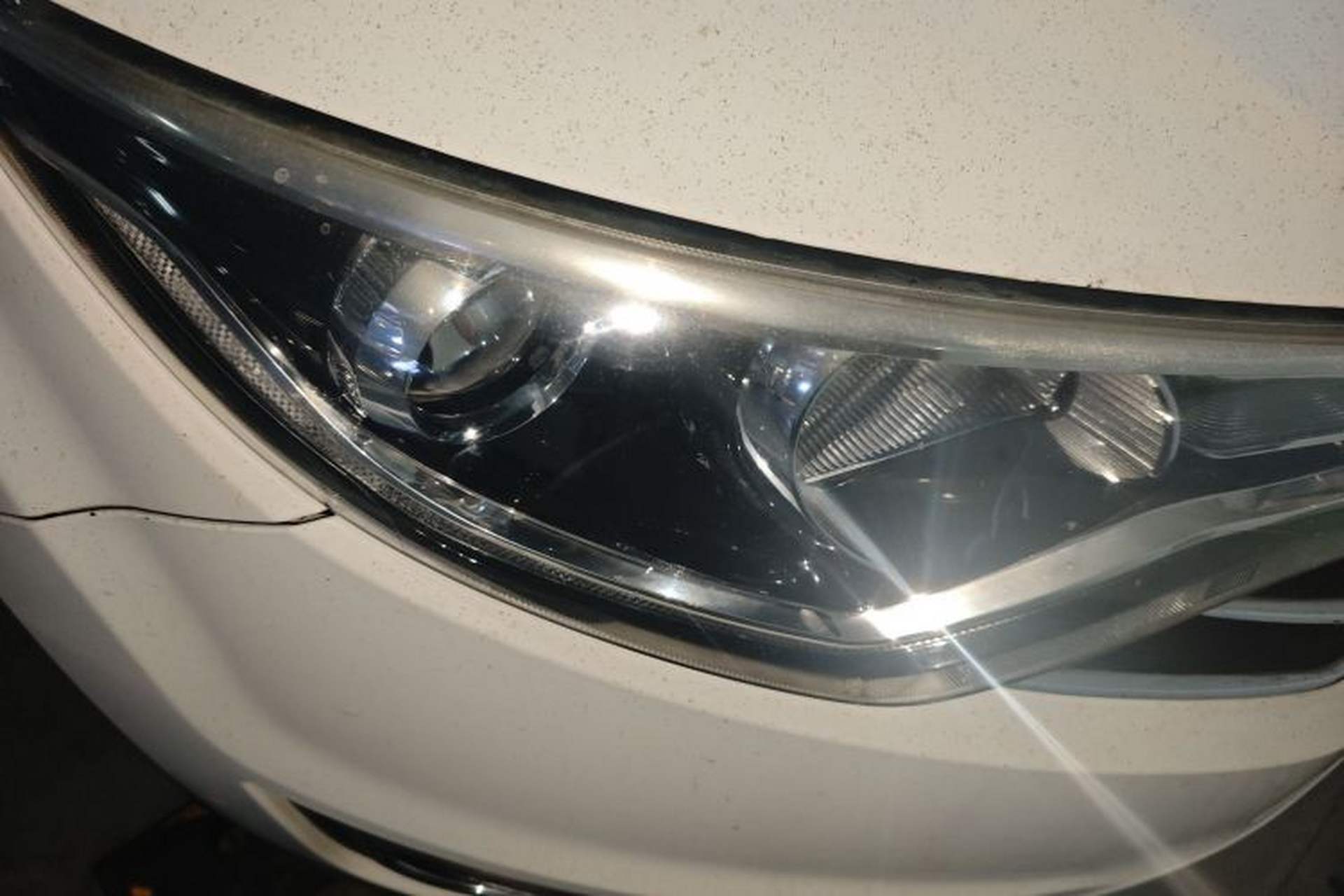 Used FAW Senya R7 2016 1.6L Manual Luxury Model Right Front Headlight