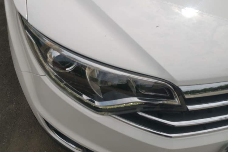 Used FAW Senya R7 2016 1.6L Manual Luxury Model Right Front Headlight