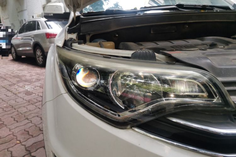 Used FAW Senya R7 2016 1.6L Manual Smart Version Right Front Headlight