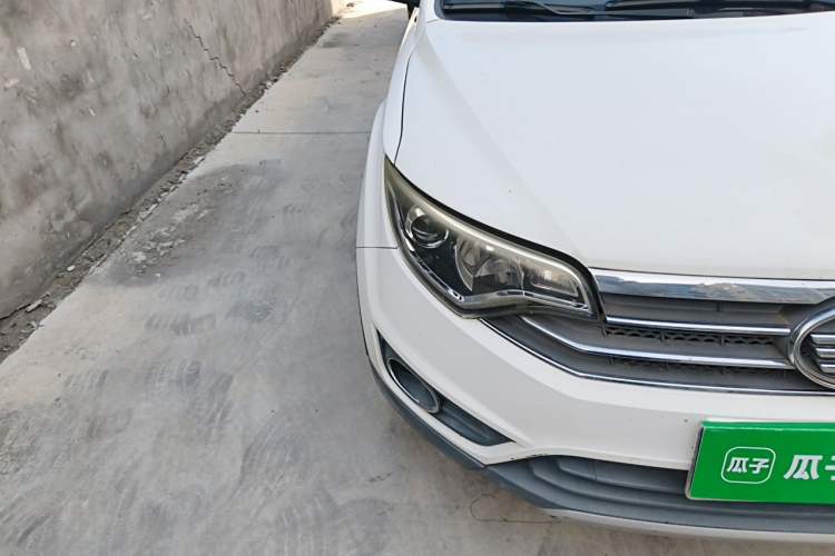 Used FAW Senya R7 2016 1.6L Manual Smart Version Right Front Headlight