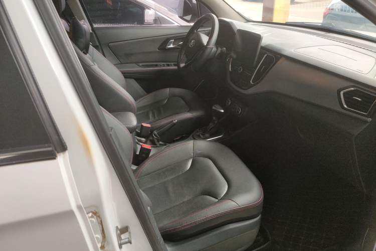 Used FAW Senya R7 2016 1.6L Automatic Smart Version Right Front Seat