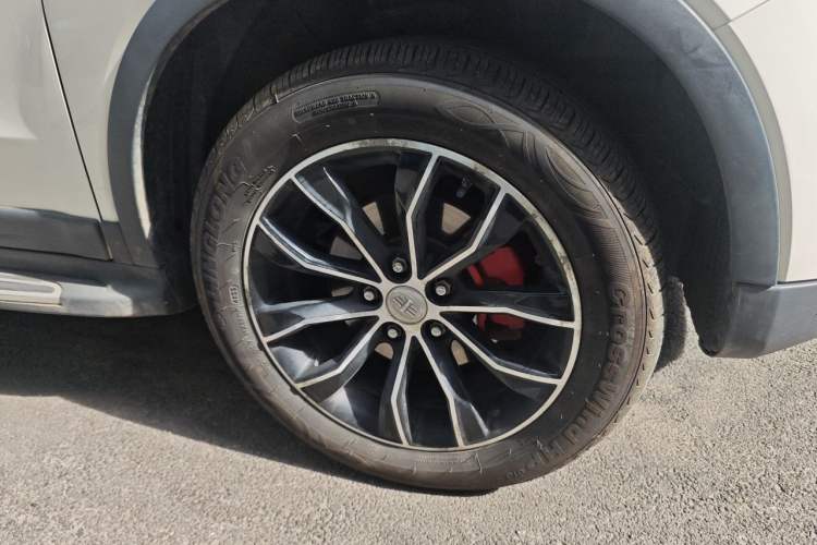 Used FAW Senya R7 2016 1.6L Manual Luxury Version Right Front Wheel Hub