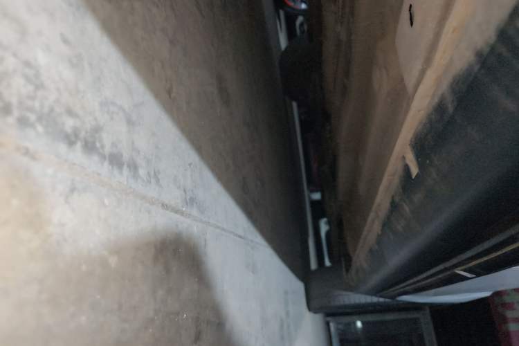 Used FAW Senya R7 2016 1.6L Automatic Prestige Model Right Side Sill