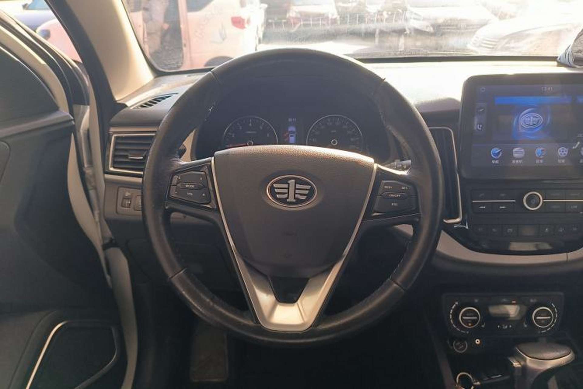 Used FAW Senya R7 2016 1.6L Automatic Prestige Model Steering Wheel