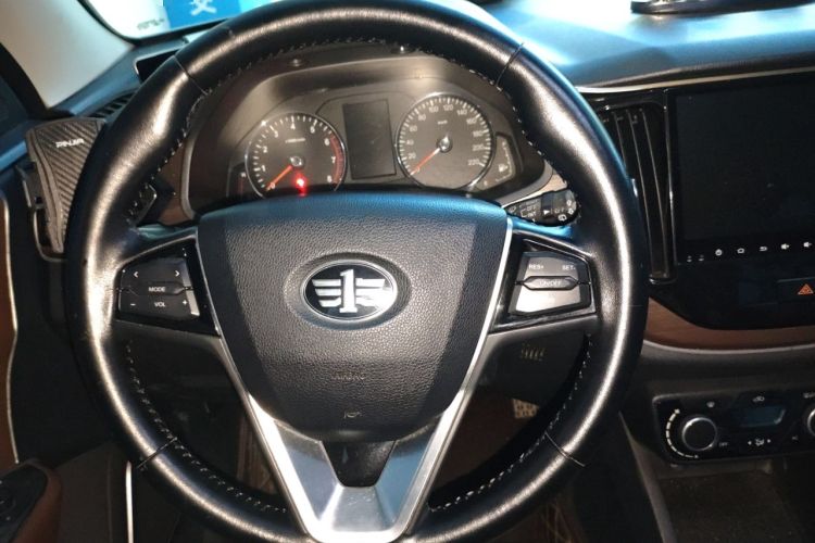 Used FAW Senya R7 2016 1.6L Manual Luxury Model Steering Wheel