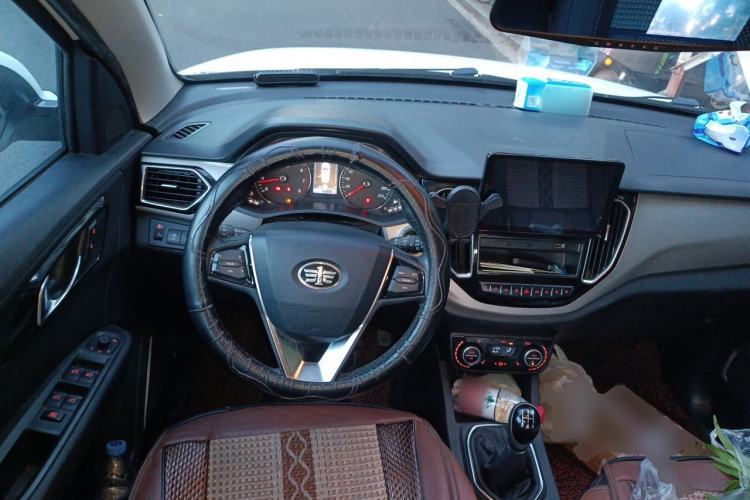 Used FAW Senya R7 2016 1.6L Manual Luxury Version Steering Wheel