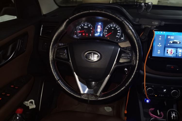 Used FAW Senya R7 2016 1.6L Manual Smart Version Steering Wheel