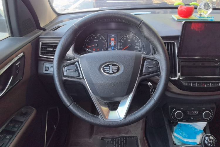 Used FAW Senya R7 2016 1.6L Manual Smart Version Steering Wheel