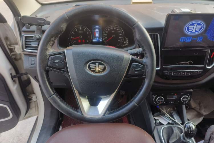 Used FAW Senya R7 2016 1.6L Manual Luxury Version Steering Wheel