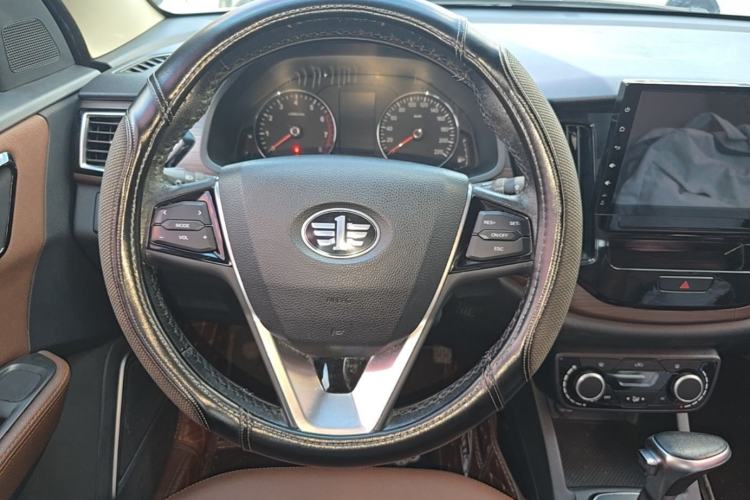 Used FAW Senya R7 2016 1.6L Automatic Luxury Model Steering Wheel