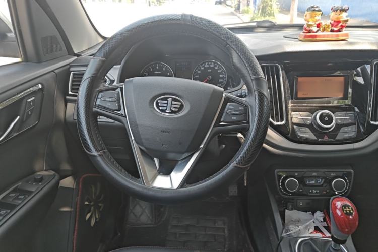 Used FAW Senya R7 2016 1.6L Manual Luxury Model Steering Wheel