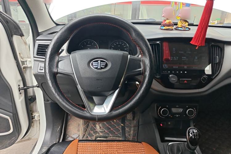 Used FAW Senya R7 2016 1.6L Manual Comfort Model Steering Wheel