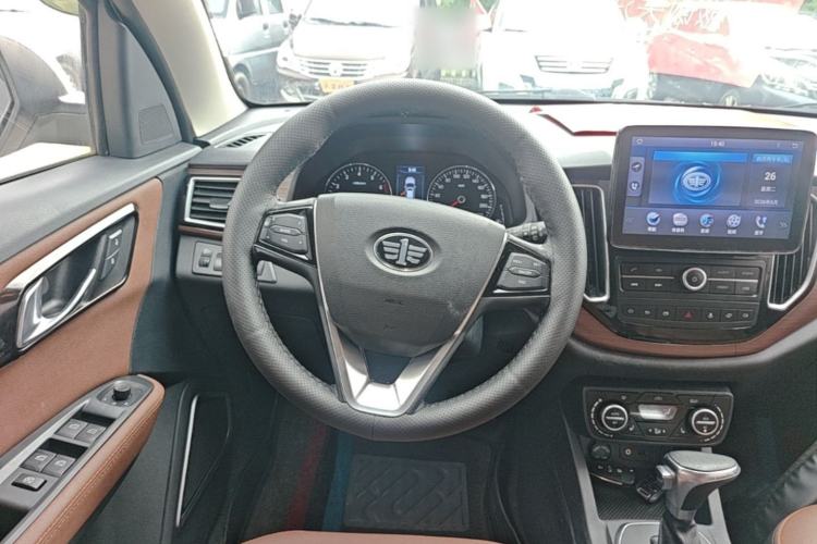 Used FAW Senya R7 2016 1.6L Automatic Prestige Model Steering Wheel