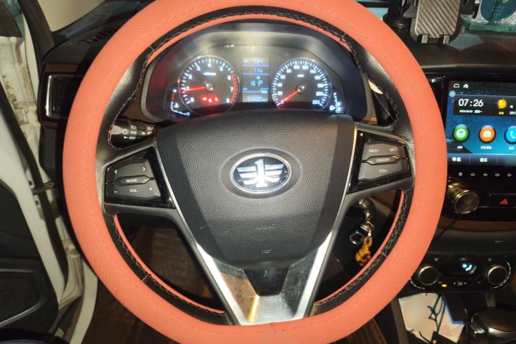 Used FAW Senya R7 2016 1.6L Automatic Luxury Model Steering Wheel