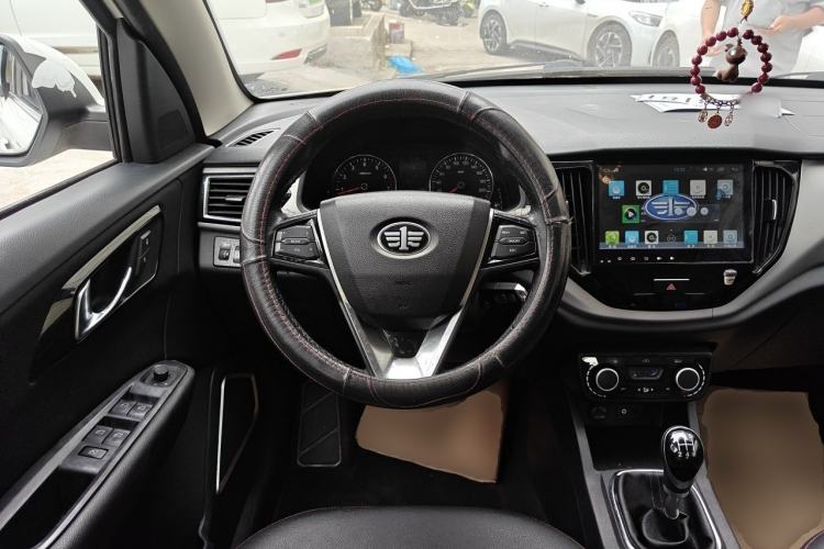 Used FAW Senya R7 2016 1.6L Manual Luxury Model Steering Wheel