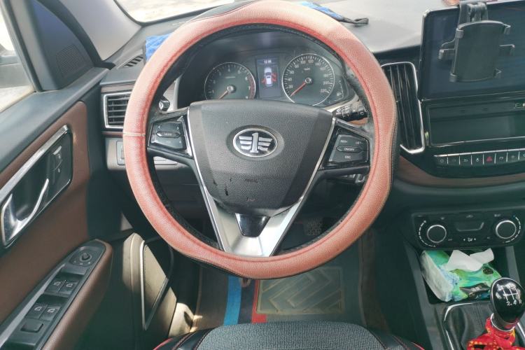 Used FAW Senya R7 2016 1.6L Manual Smart Version Steering Wheel