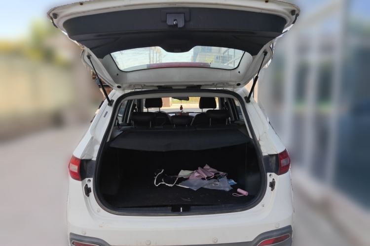 Used FAW Senya R7 2016 1.6L Manual Luxury Version Trunk