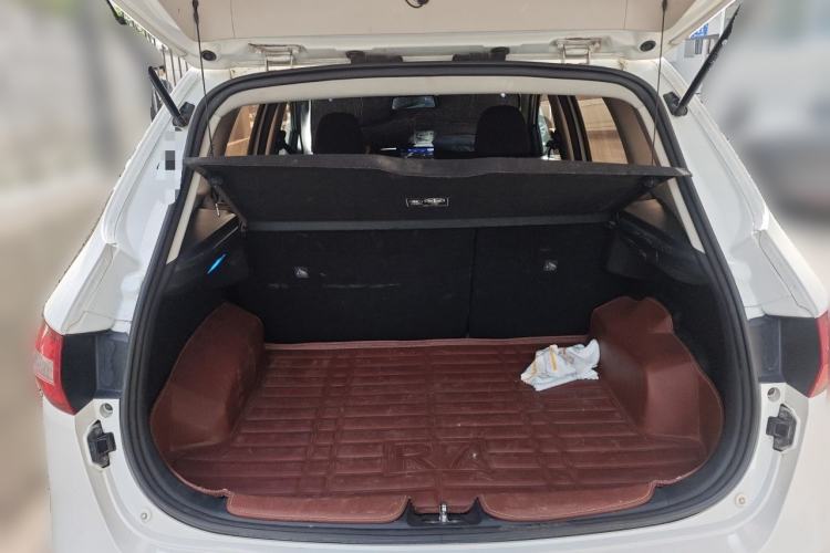 Used FAW Senya R7 2016 1.6L Manual Luxury Version Trunk