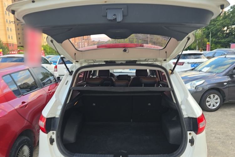 Used FAW Senya R7 2016 1.6L Automatic Luxury Model Trunk