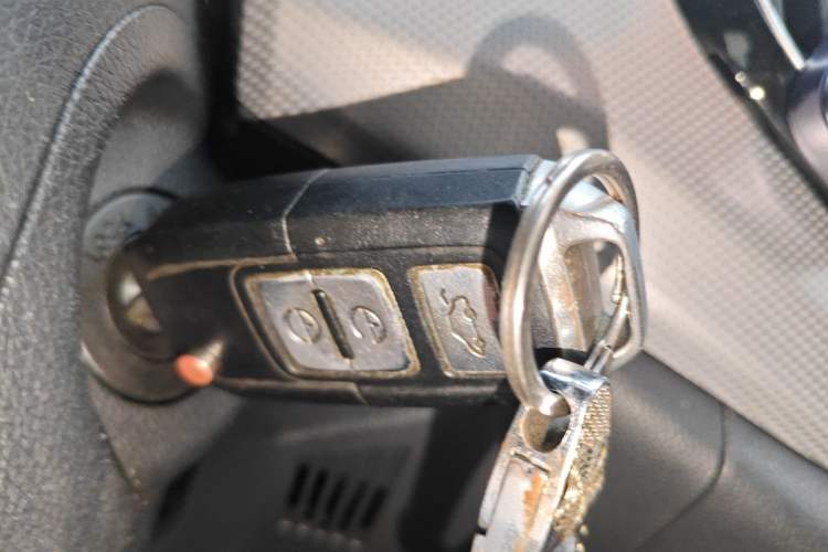 Used FAW Senya R7 2016 1.6L Manual Smart Version Vehicle Key