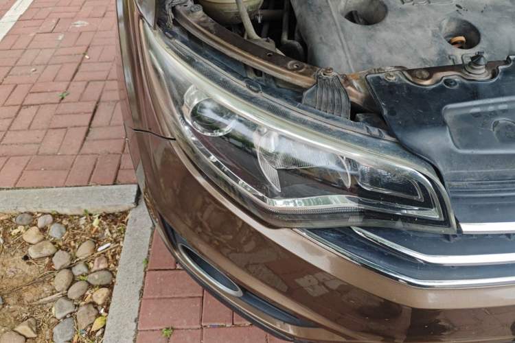 Used FAW Senya R7 2016 1.6L Manual Smart Version Right Front Headlight