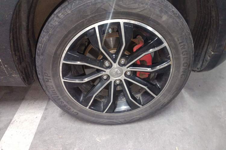 Used FAW Senya R7 2016 1.6L Manual Smart Version Right Front Wheel Hub