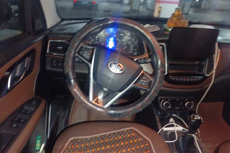 Used FAW Senya R7 2016 1.6L Manual Smart Version Steering Wheel