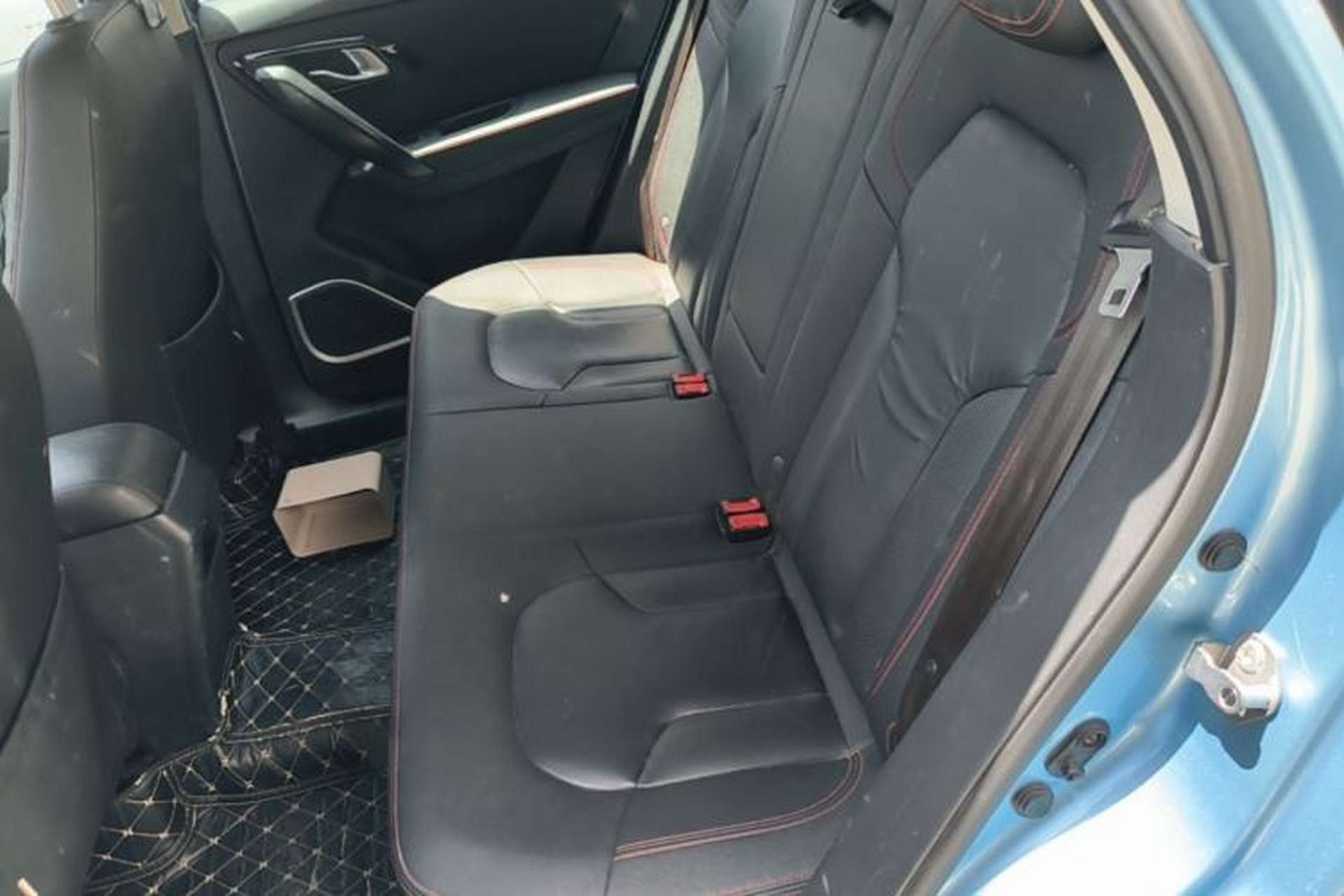 Used FAW Senya R7 2017 1.6L Manual Smart Model Left Rear Seat