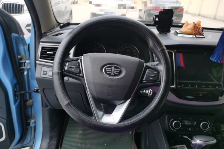 Used FAW Senya R7 2017 1.6L Automatic Luxury Model Steering Wheel