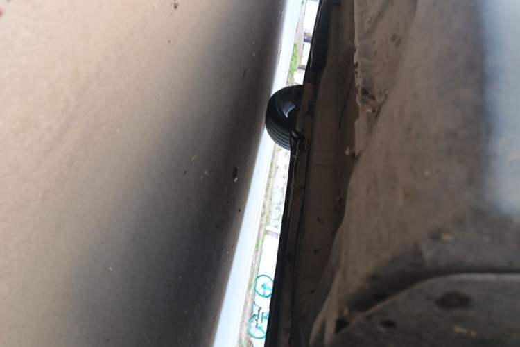 Used FAW Senya R7 2017 1.6L Manual Smart Model Chassis Front Right