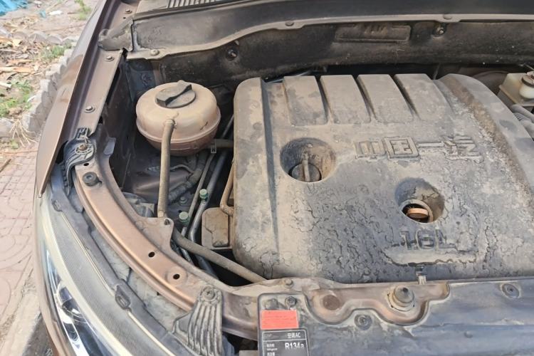Used FAW Senya R7 2017 1.6L Manual Smart Model Engine Bay Right