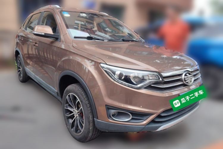 Used FAW Senya R7 2017 1.6L Manual Smart Model Front Right 45 Deg