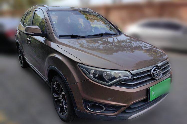 Used FAW Senya R7 2017 1.6L Automatic Prestige Model Front Right 45 Deg