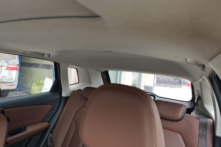 Used FAW Senya R7 2017 1.6L Manual Luxury Model Headliner